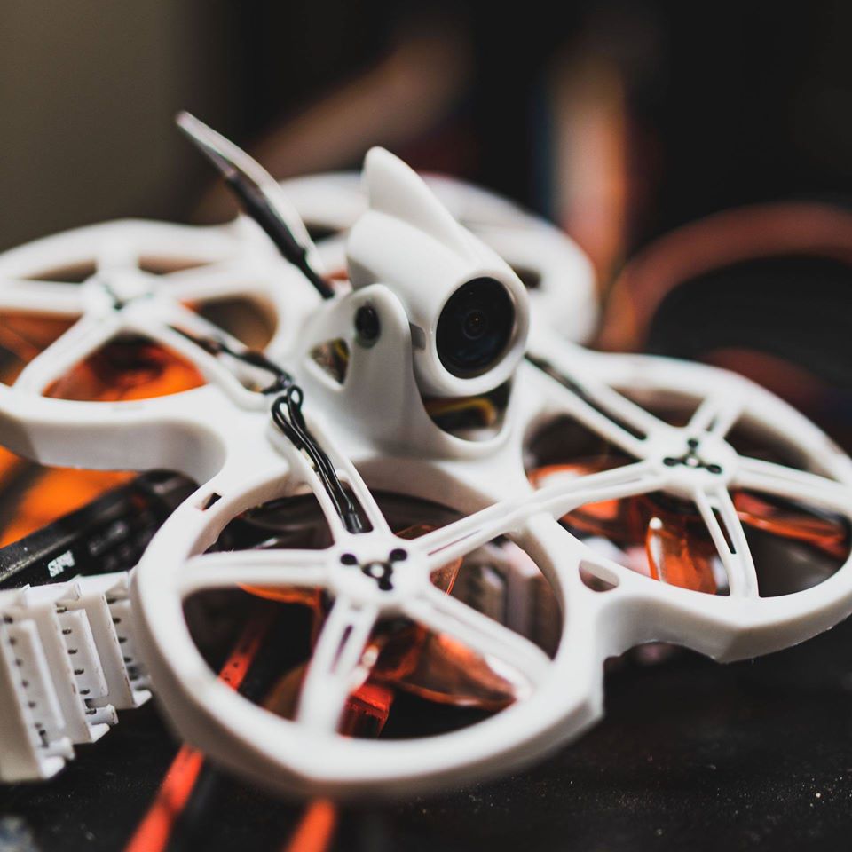 Emax Tinyhawk II 2 RTF FPV Rac - đánh giá và giá Drone Gimbal Brushless